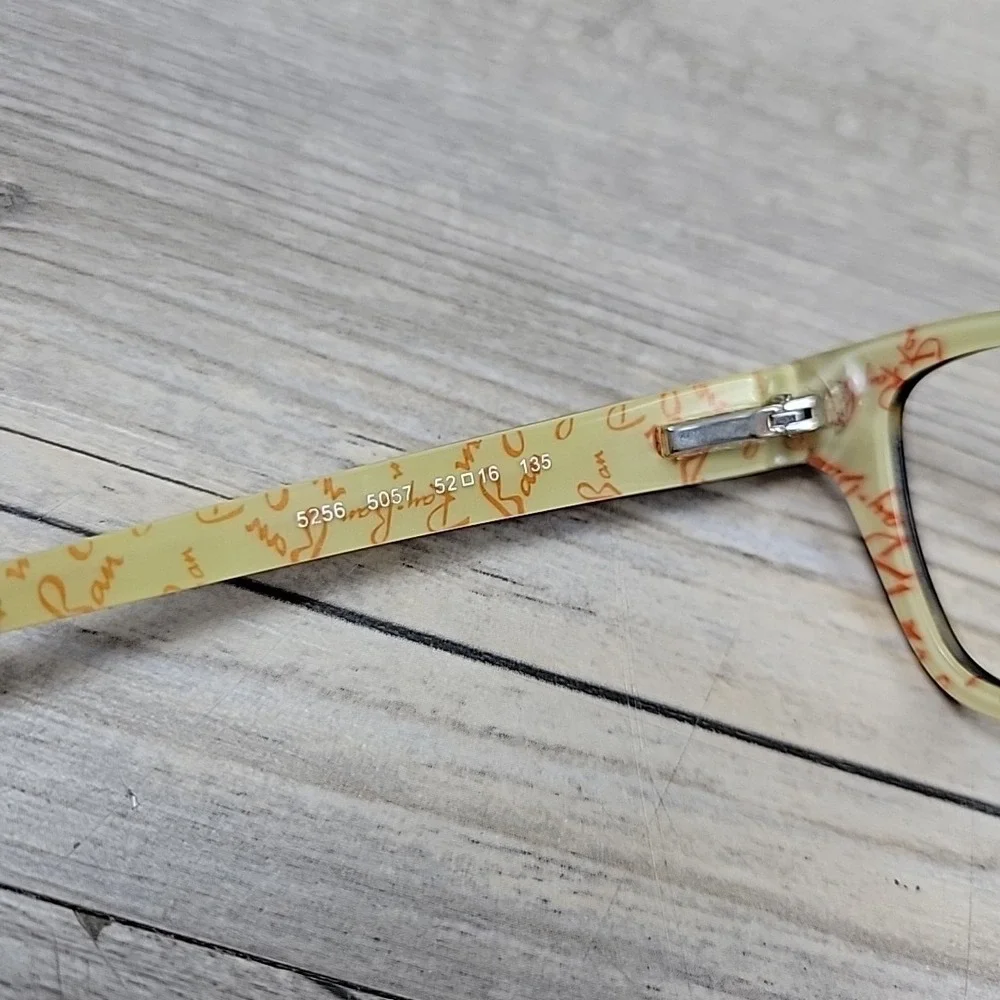Ray-Ban‎ RB5256 5057 Eyeglasses Brown Tortoise Frames Only 52-16-135mm